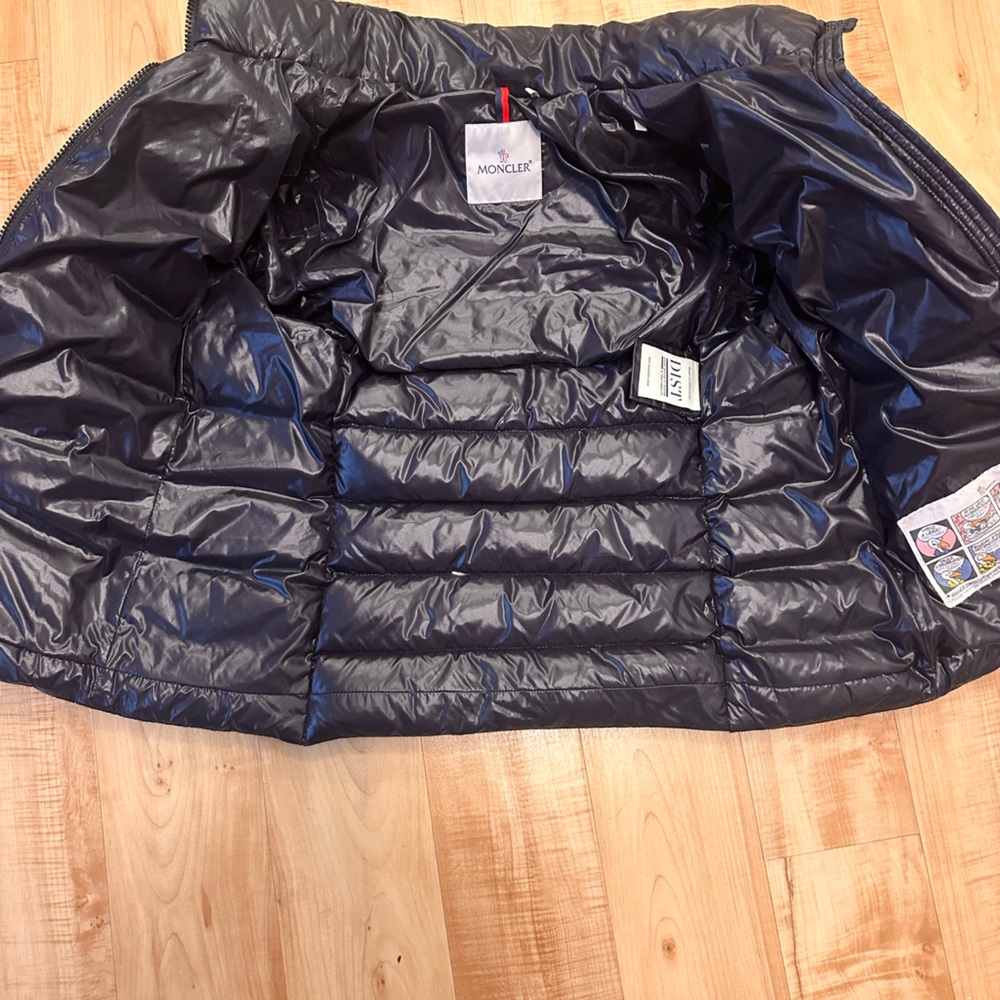 Moncler Jacket - Picture 4 of 9